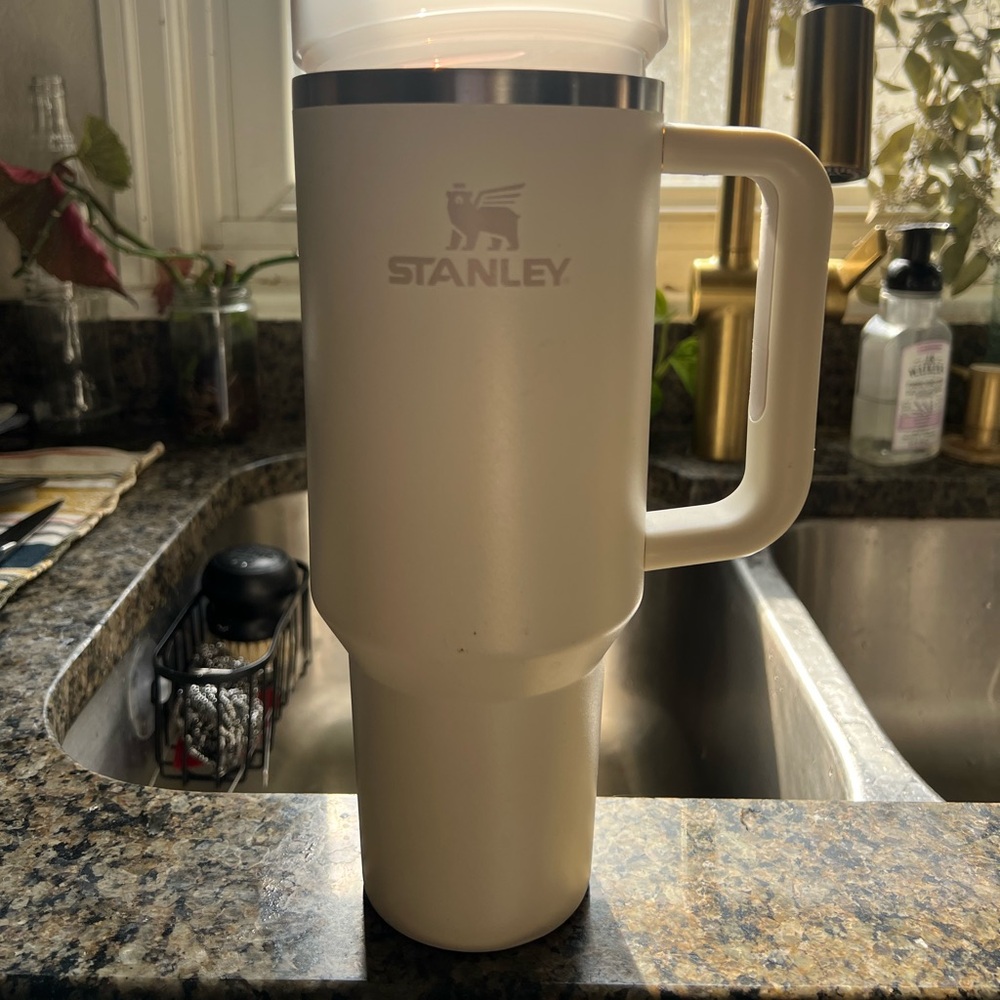 Stanley Tumbler 40oz Cream